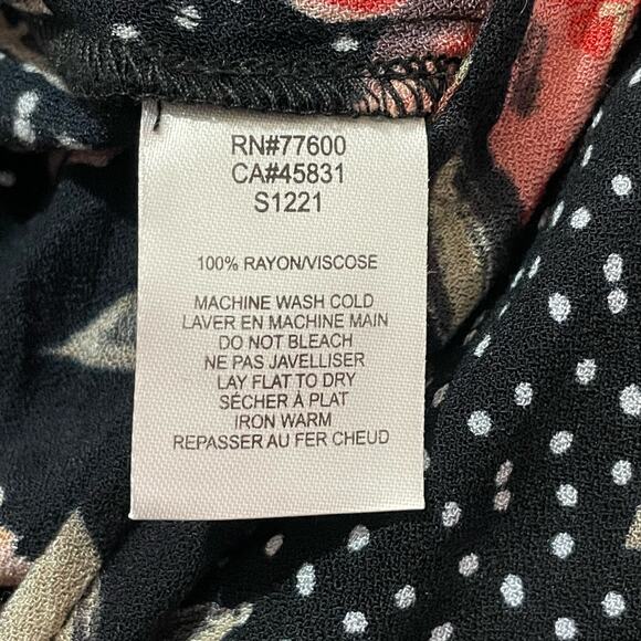 Saltwater LUXE Wide Leg Cropped Floral Jumpsuit - Black - Small - Picture 10 of 11